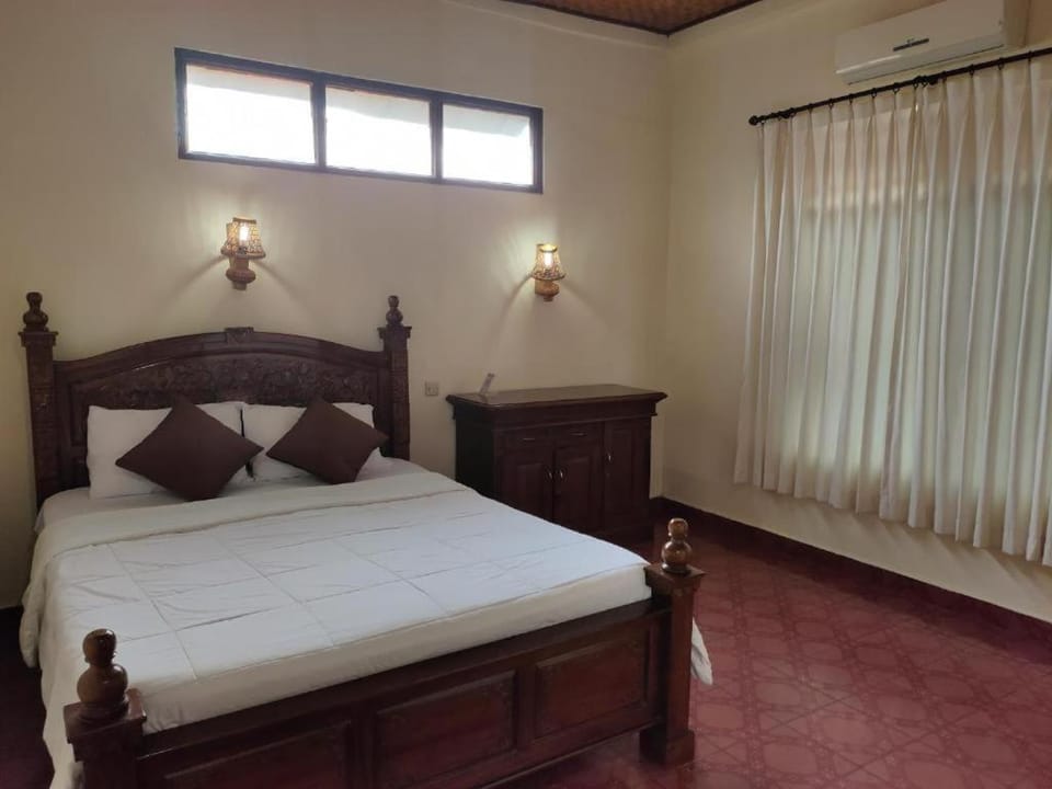 Candra Asri Bungalow! Free Early Check In! Bed and Breakfast in Ubud