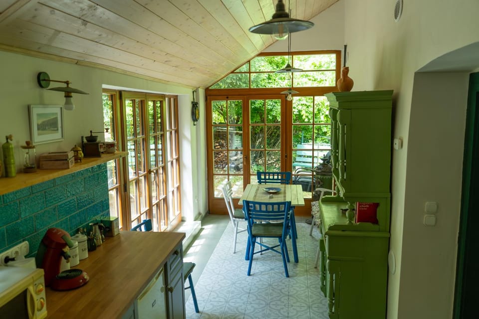 Balcony/Terrace, Kitchen or kitchenette, Dining area, Meals, Meals