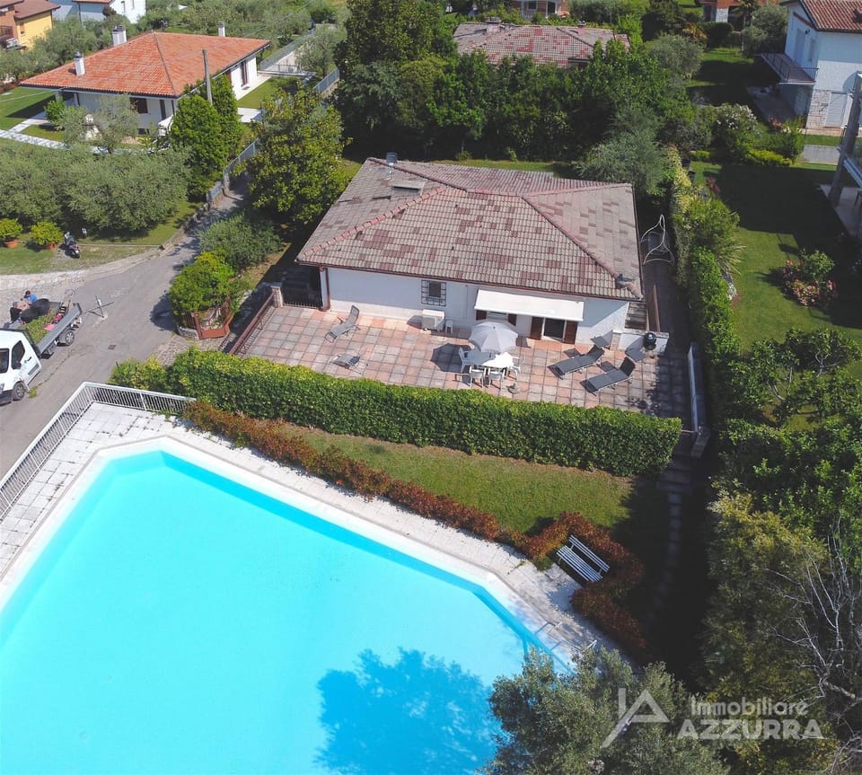 Neighbourhood, Bird's eye view, Pool view, Swimming pool