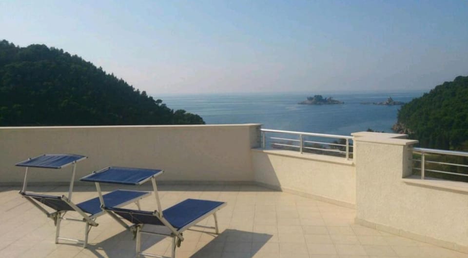 LUČICE - 2026 - PETROVAC, Prijevorac, BB - Apartment - OXANA - Stan 1 Apartment in Budva Municipality