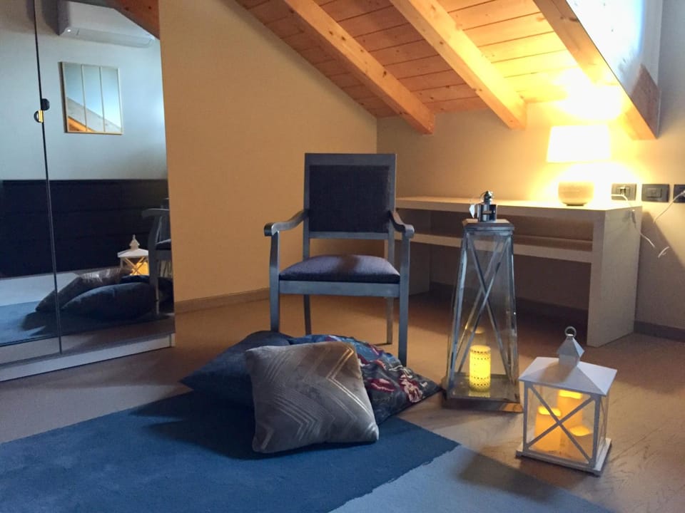 All'Antica Distilleria, Free Private Parking Apartment in Lombardy