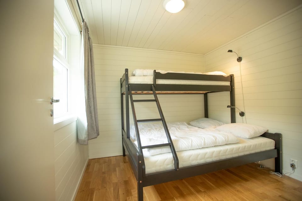 bunk bed