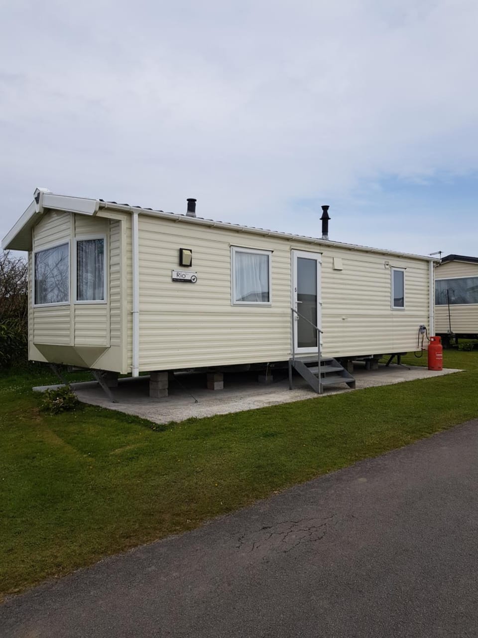 Caravan Willerby Rio Campground/ 
RV Resort in England