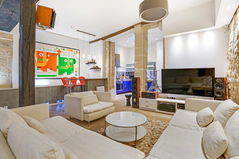 Communal lounge/ TV room