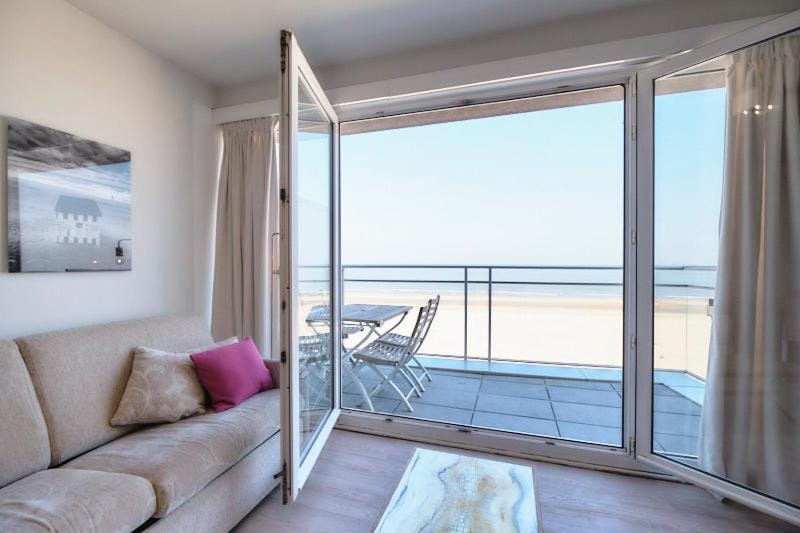 Lecomte - The Shoreline Collection 16 Apartment in Ostend