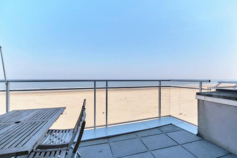 Lecomte - The Shoreline Collection 16 Apartment in Ostend