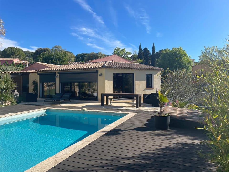 Détente à Lorgues avec piscine privée Apartment in Lorgues