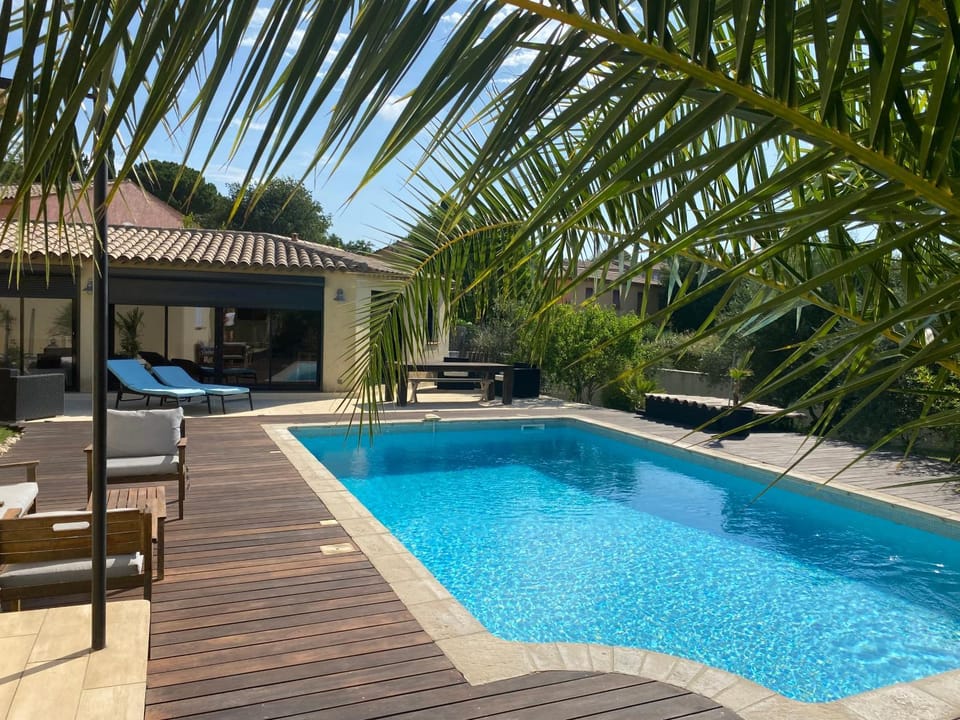 Détente à Lorgues avec piscine privée Apartment in Lorgues