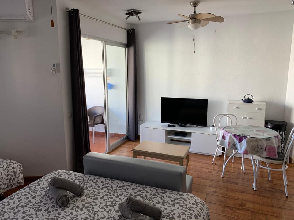 TV and multimedia, Living room, Photo of the whole room