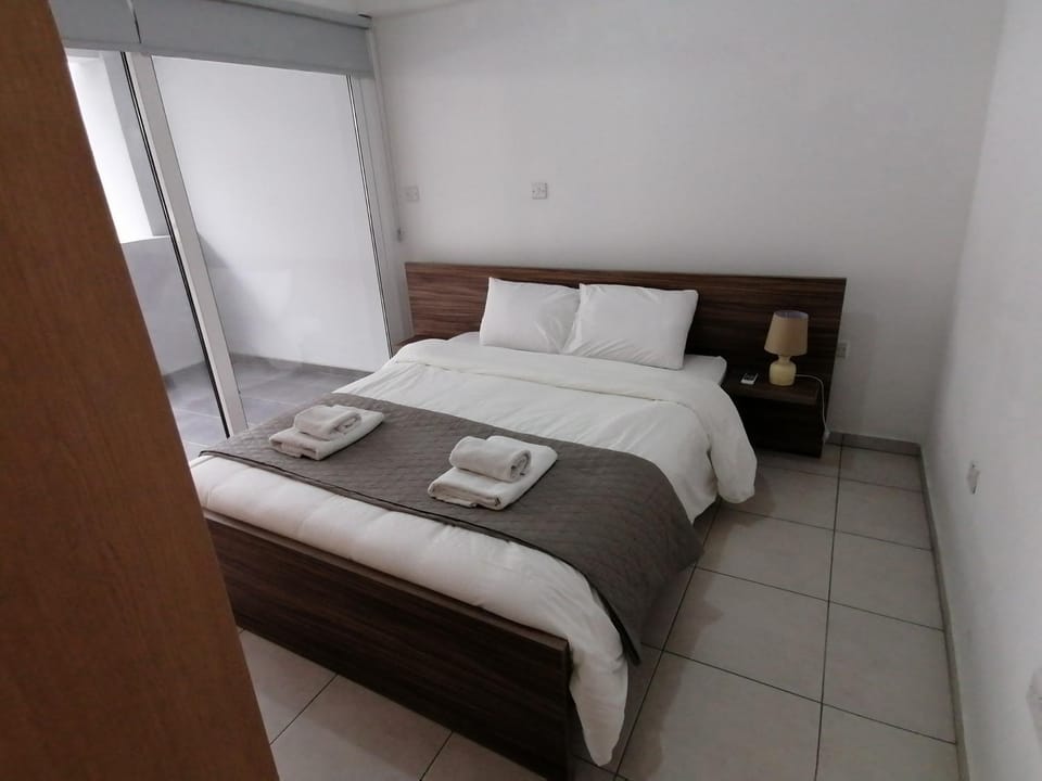 Must Stay - City Center Apartment in Larnaca