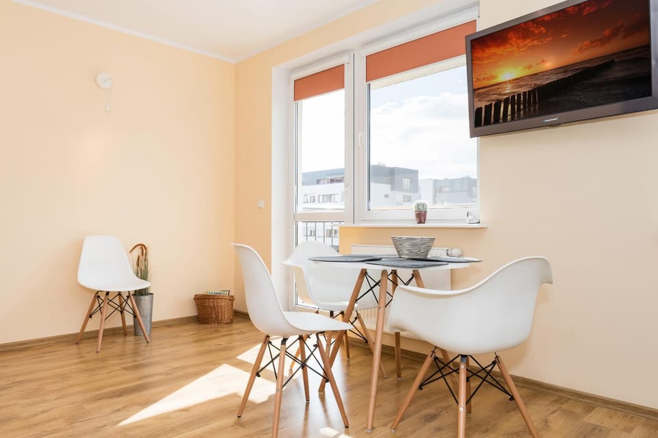 TV and multimedia, Living room, Dining area