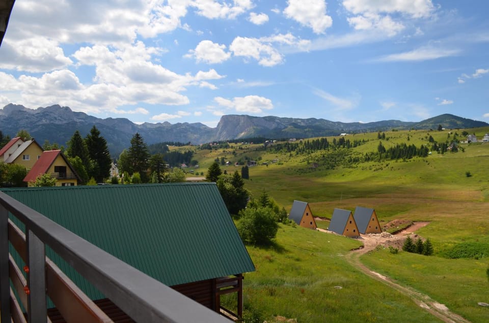 Apartmani Srećko Apartment in Montenegro