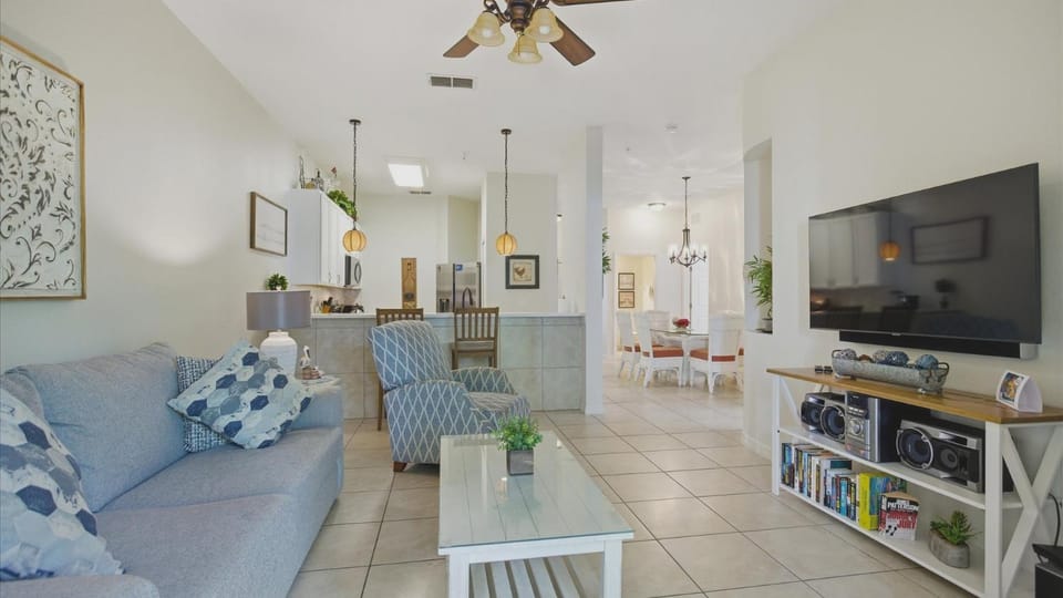 BAHAMA BAY RESORT Apartment hotel in Polk County
