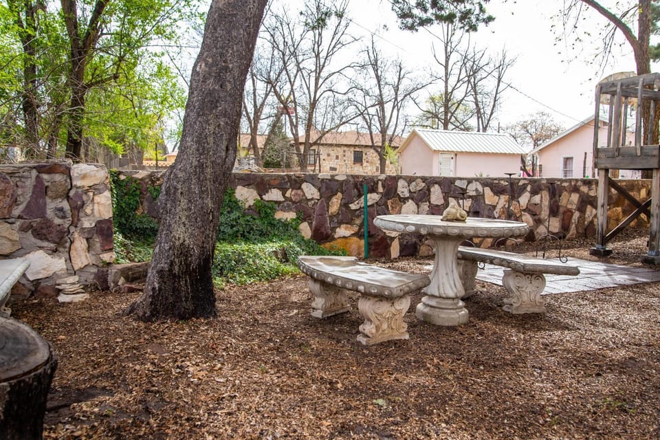 The Blue Room - Charming Studio, Great Location! House in Alpine