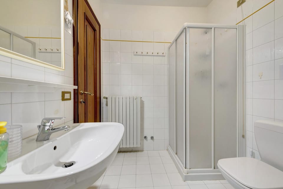 Bathroom, Living room