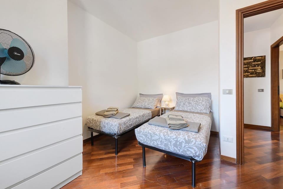 Living room, Bedroom