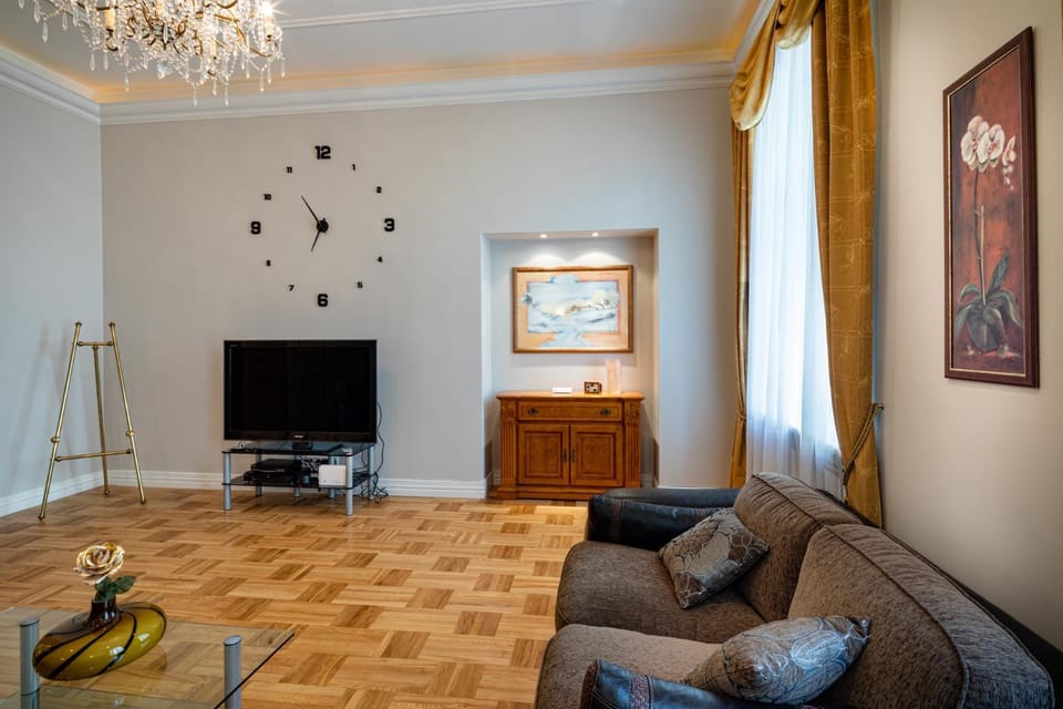 Old Riga 2 Bedroom Vecpilsetas Street Apartment Apartment in Riga