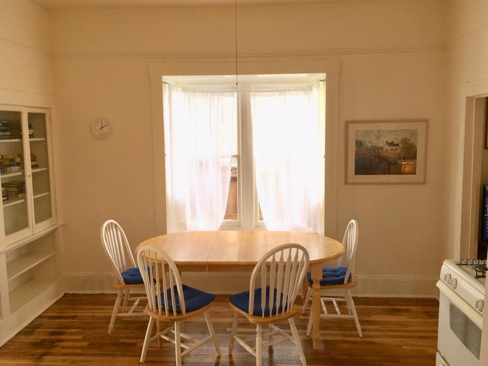 Ocean Breeze 3 br Vacation Home House in Santa Barbara