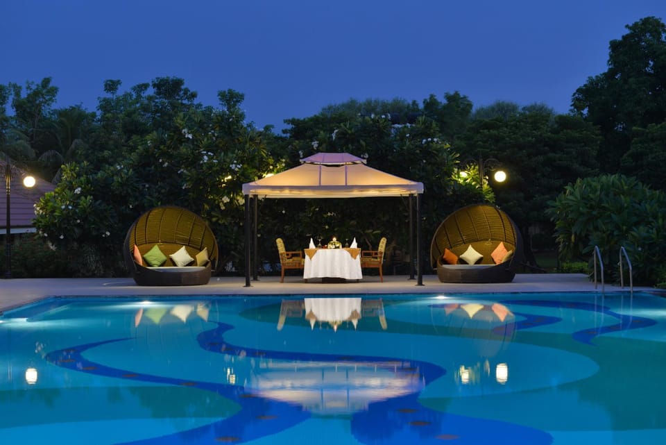 Swimming pool, Swimming pool