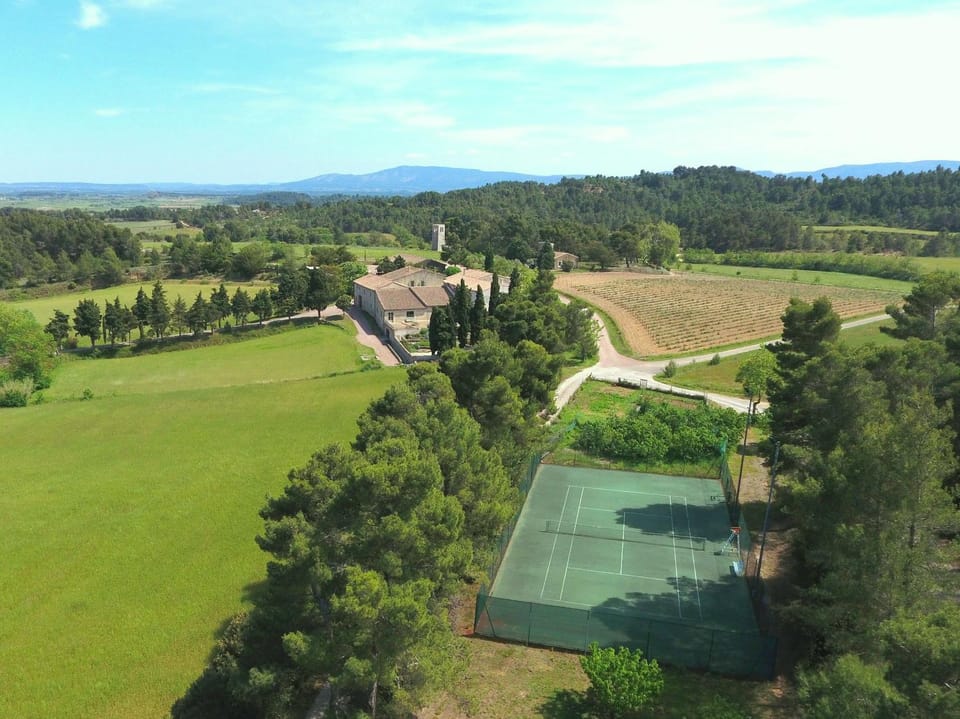 Tennis court