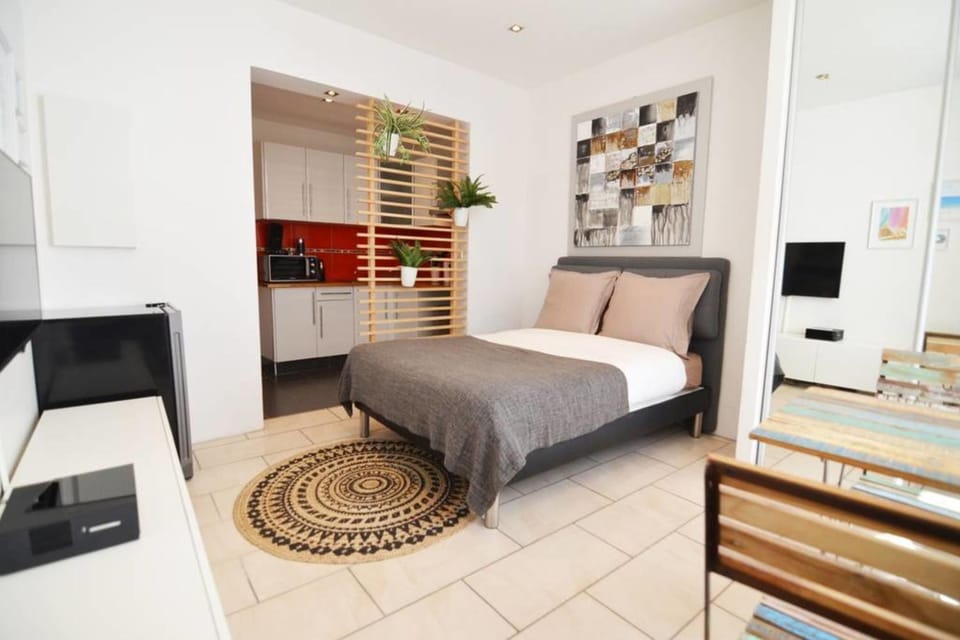 Gascogne Cozy Studio Apartment in Biarritz