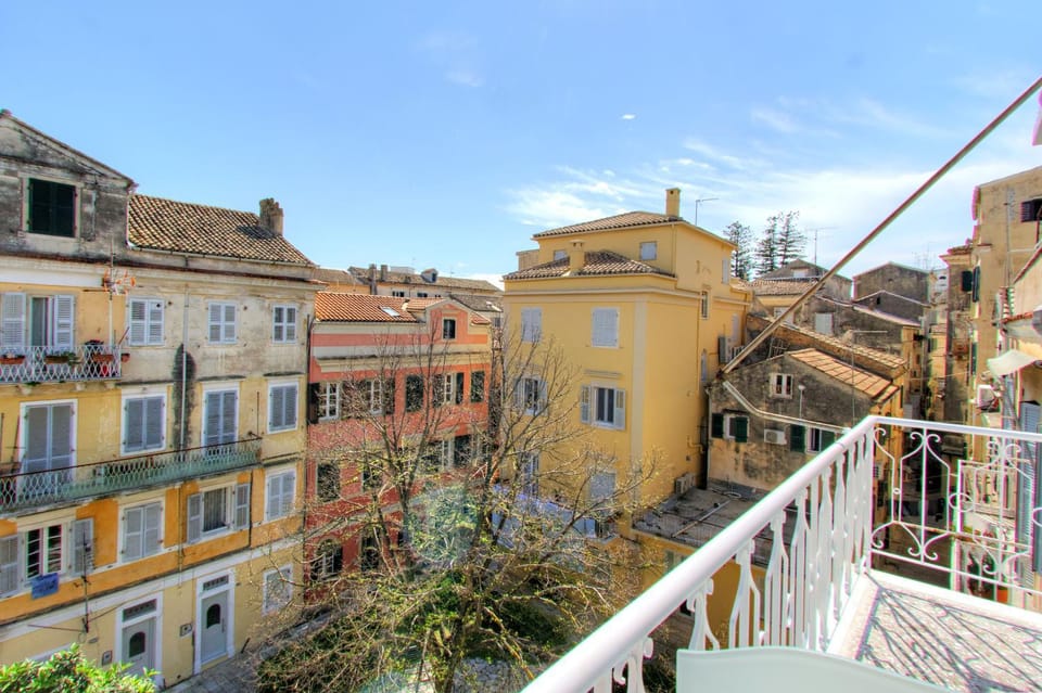 Neighbourhood, Balcony/Terrace, Street view