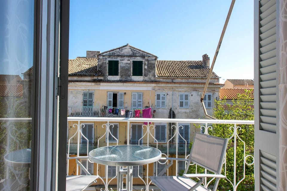 Property building, Balcony/Terrace