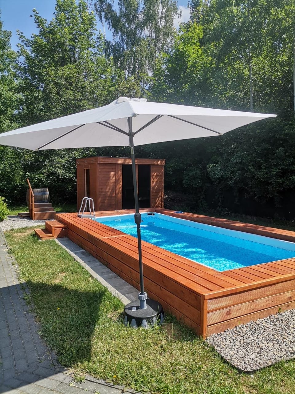 Garden, Swimming pool