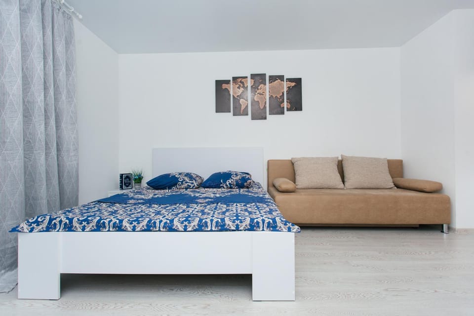 Апартаменты возле ТЦ Лавина 1 этаж Apartment in Ukraine