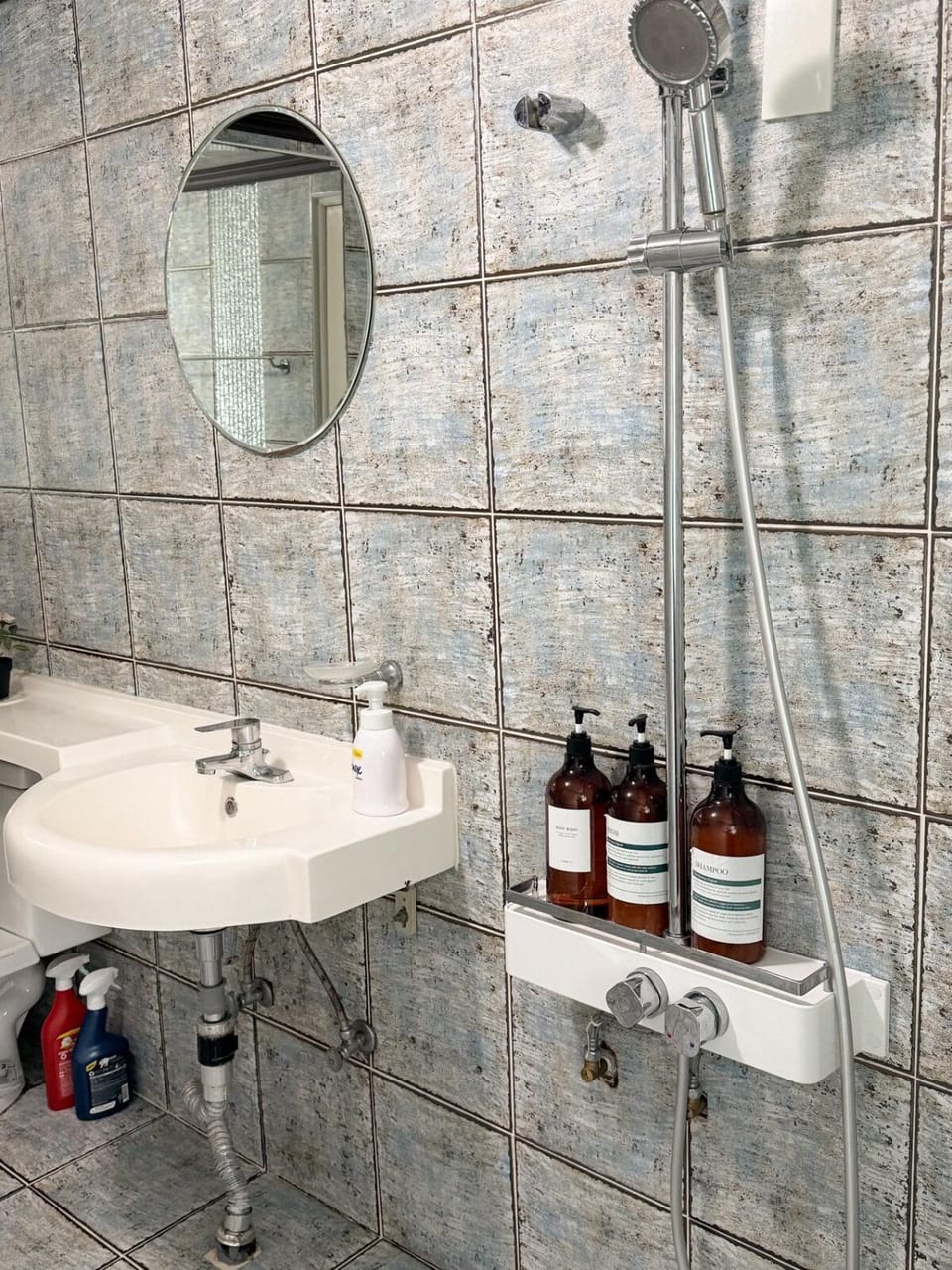 Shower, Bathroom
