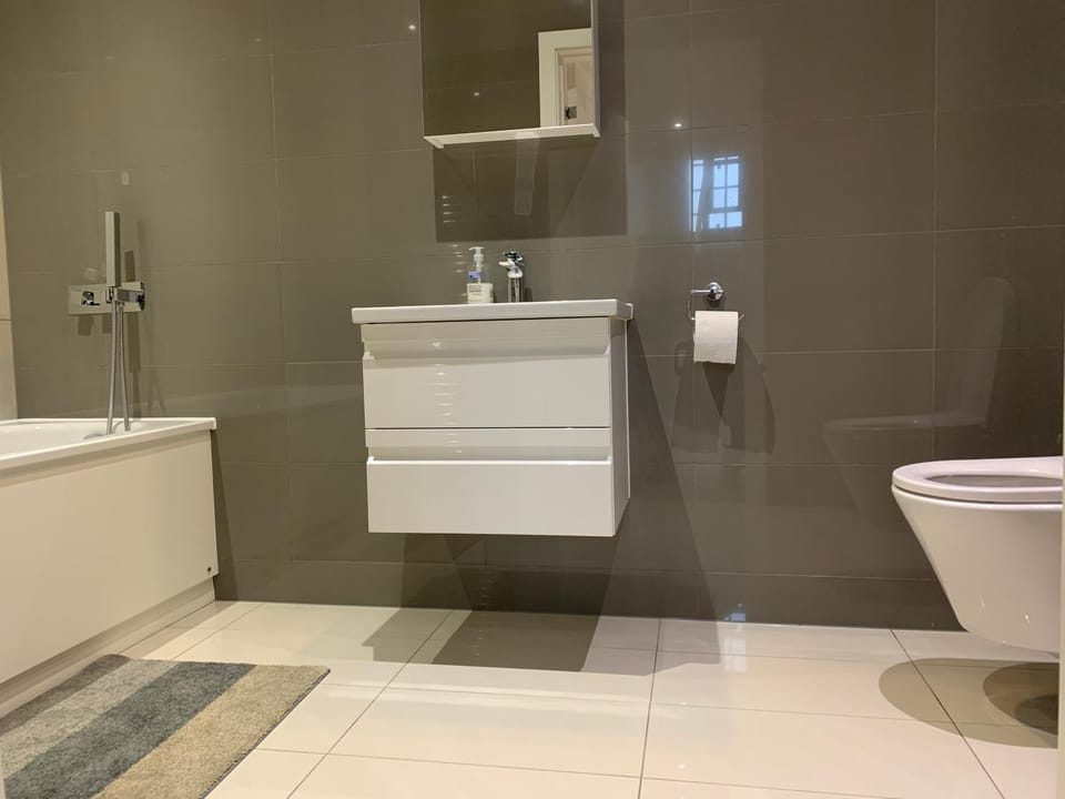 Toilet, Bathroom