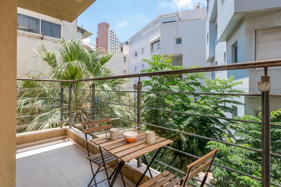 Very nice 1 BDR apartment 2 min from the beach ! Apartment in Tel Aviv-Yafo