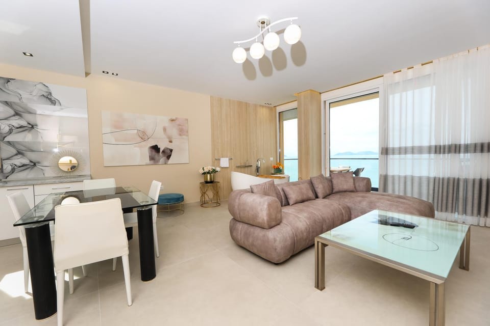 View (from property/room), Living room, Dining area