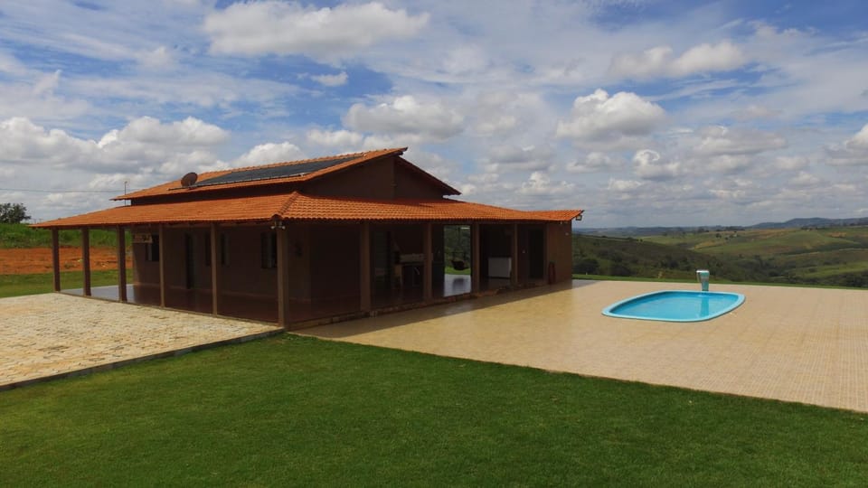 Sítio Luar House in State of São Paulo
