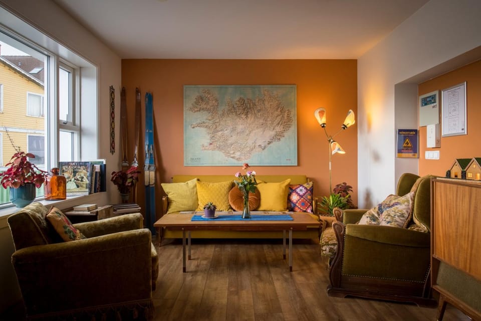 Communal lounge/ TV room, Living room, Business facilities