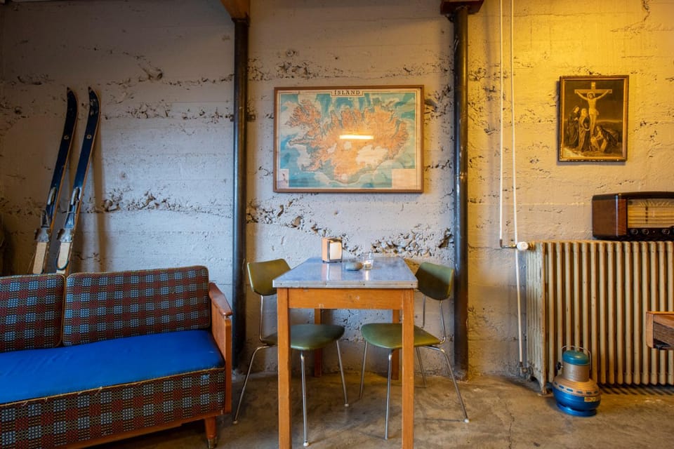 Communal lounge/ TV room, Coffee/tea facilities, Decorative detail, Communal kitchen