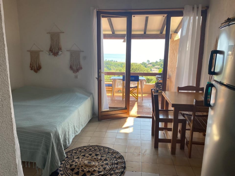Bed, Sea view