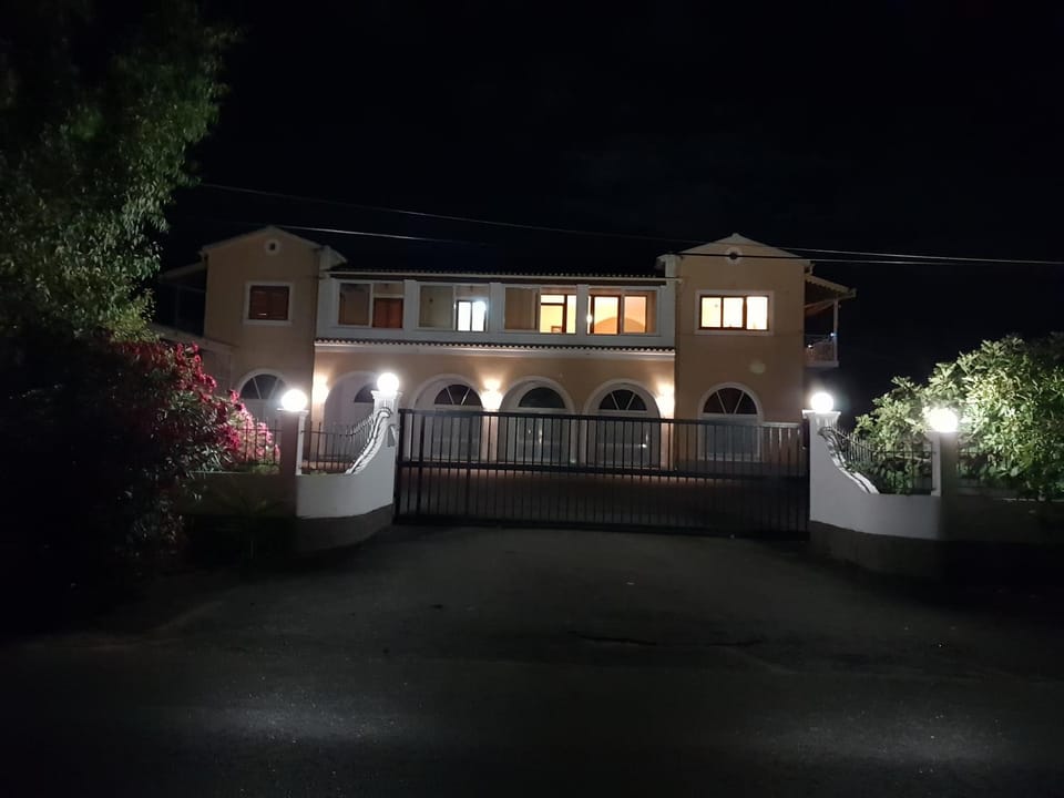 Property building, Day