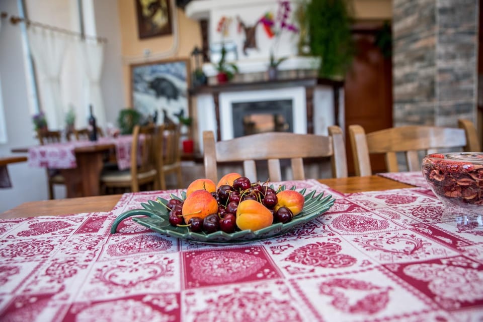 Семеен Хотел Свети Георги Hotel in Veliko Tarnovo Province, Bulgaria