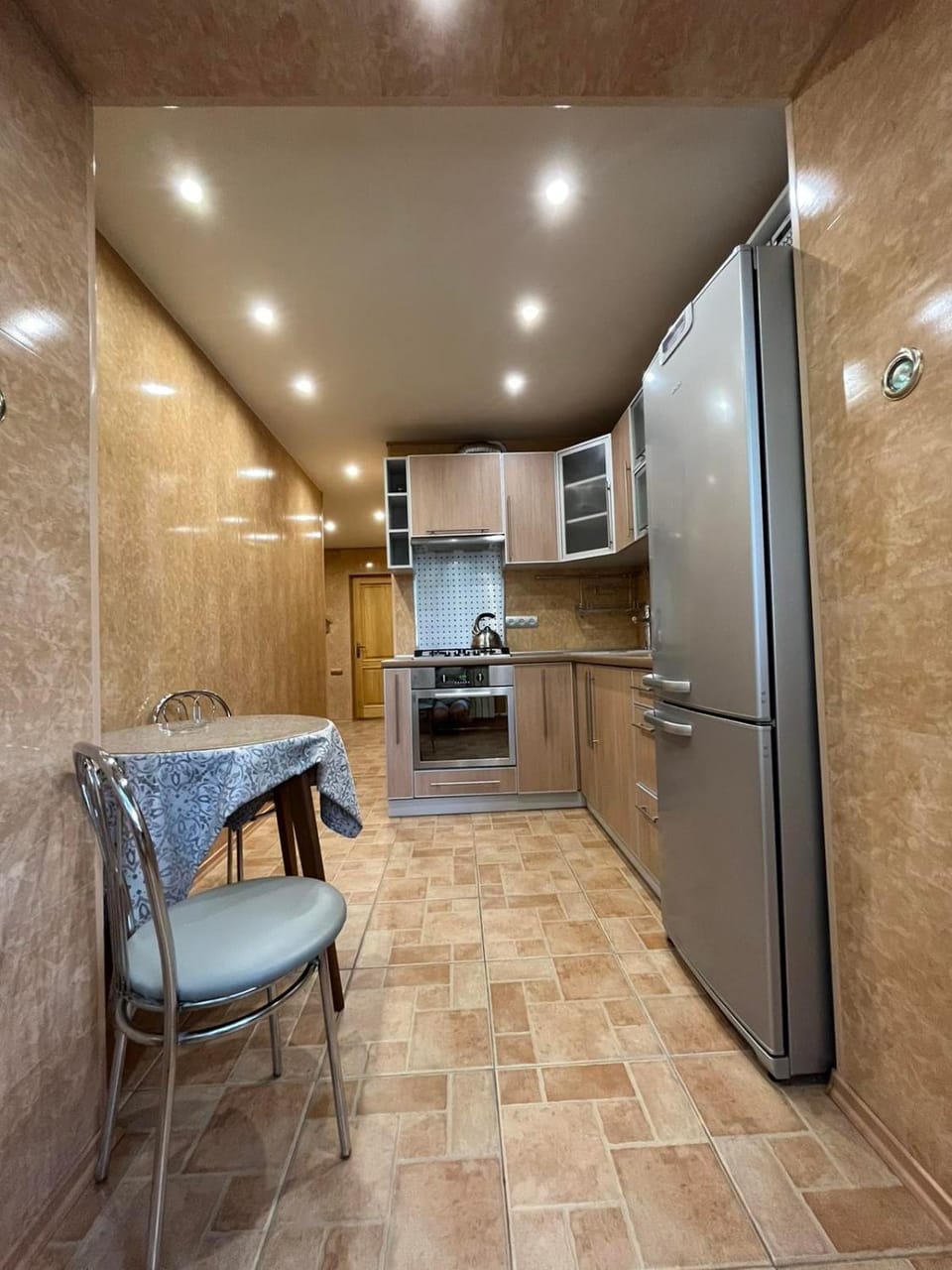 Просторная квартира, Калиновая 66, левый берег Apartment in Dnipro