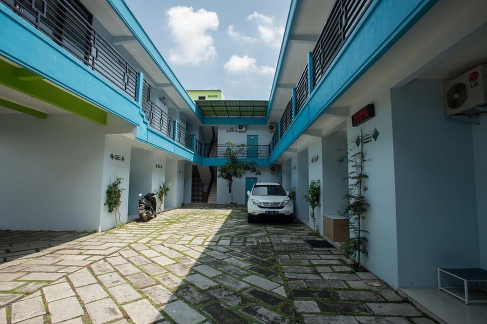 Property building, Facade/entrance