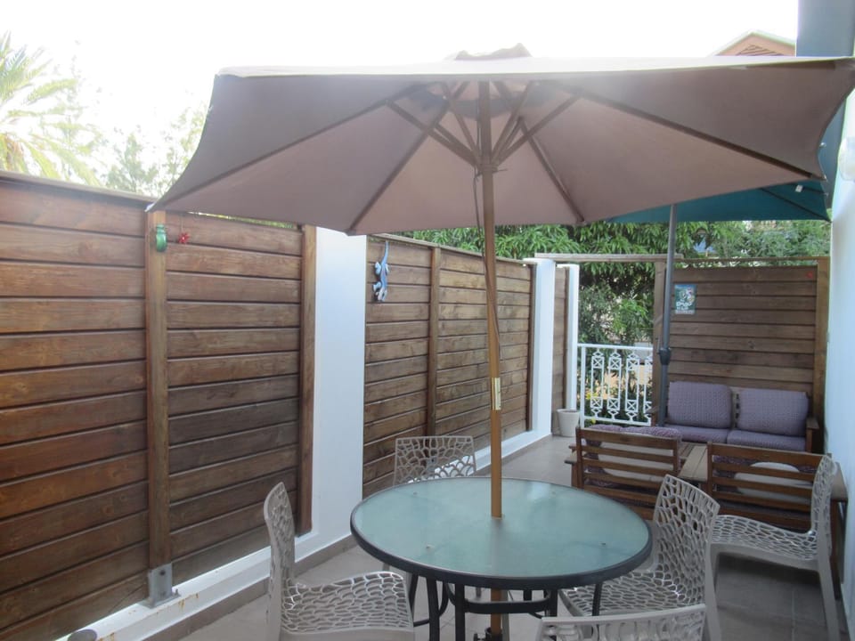 Patio, Day, Balcony/Terrace, Balcony/Terrace