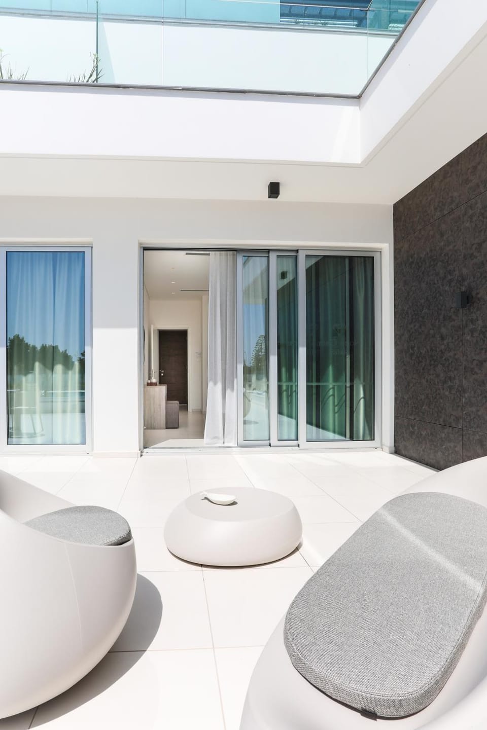 Seating area, furniture