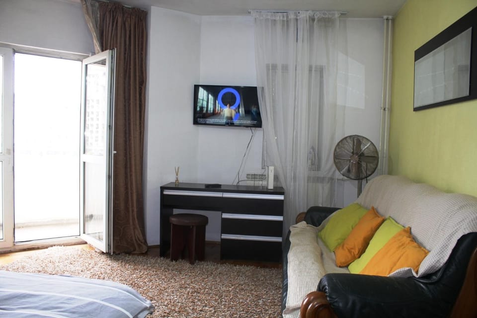 TV and multimedia, Seating area