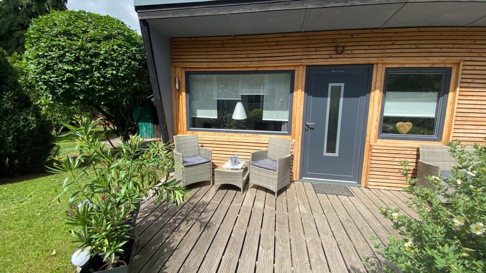 Garden, Balcony/Terrace