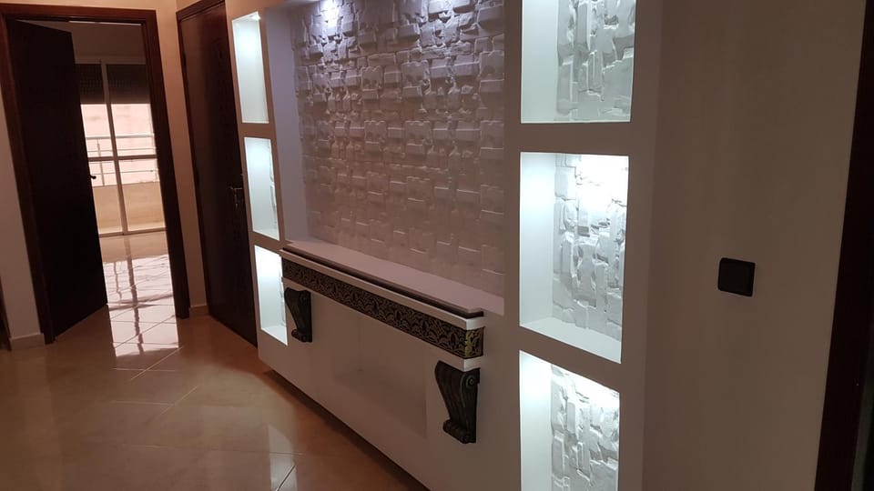 Kitchen or kitchenette, Decorative detail