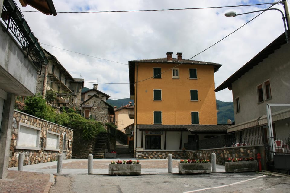 Property building, Facade/entrance, Neighbourhood, Street view