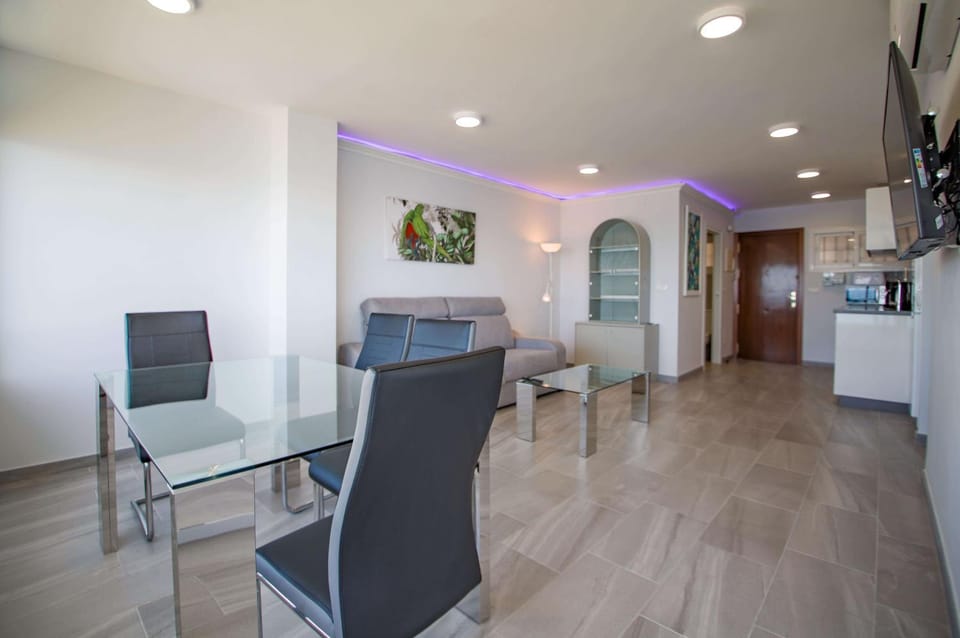 TV and multimedia, Kitchen or kitchenette, Living room, Dining area