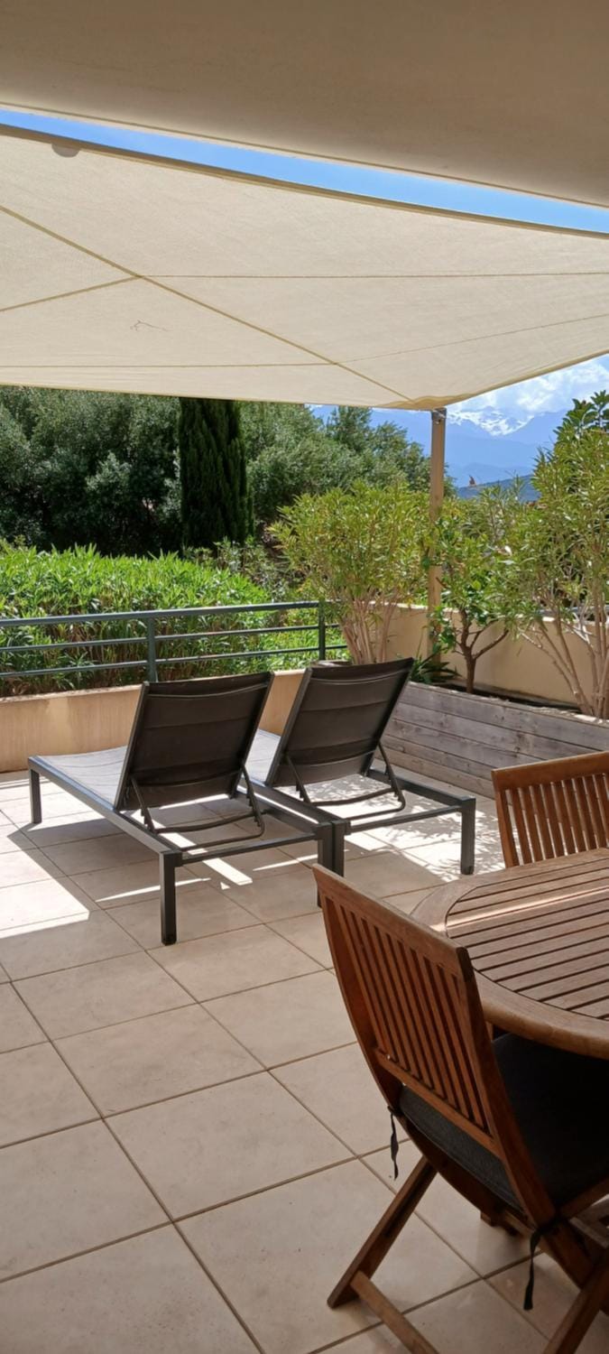 Studio 4 personnes à Calvi, toutes commodités à pied Apartment in Calvi