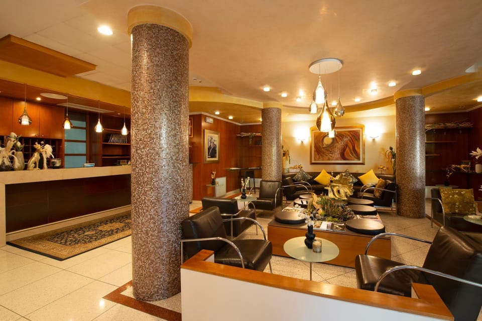 Facade/entrance, Lobby or reception